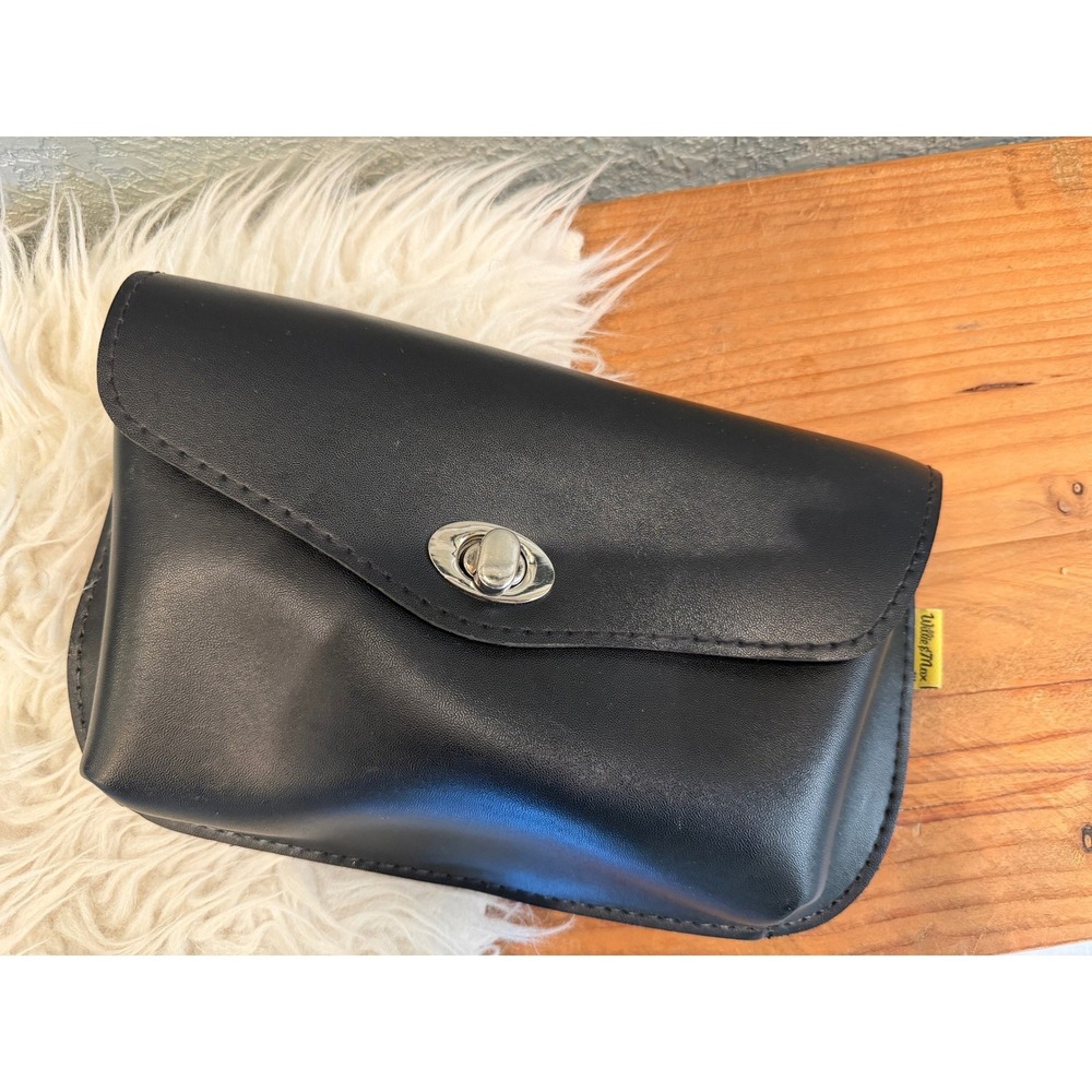 Willie & Max Black Synthetic Leather Motorcycle Windshield Bag WSB5000 Turn-lock